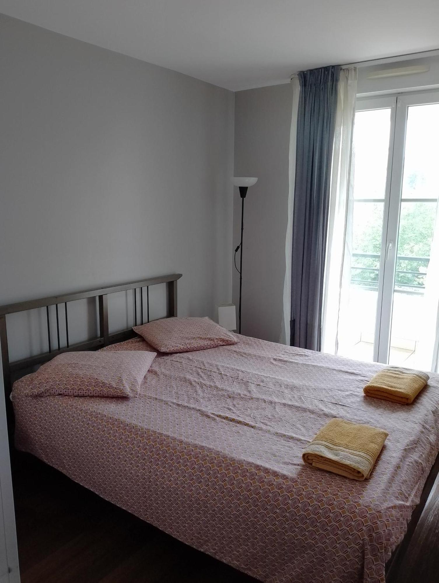 Appartement Residentiel Au Vert Et Au Frais Montigny-le-Bretonneux Exterior foto