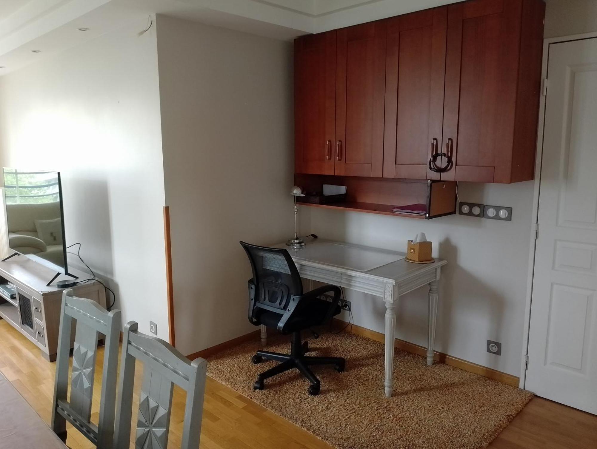 Appartement Residentiel Au Vert Et Au Frais Montigny-le-Bretonneux Exterior foto
